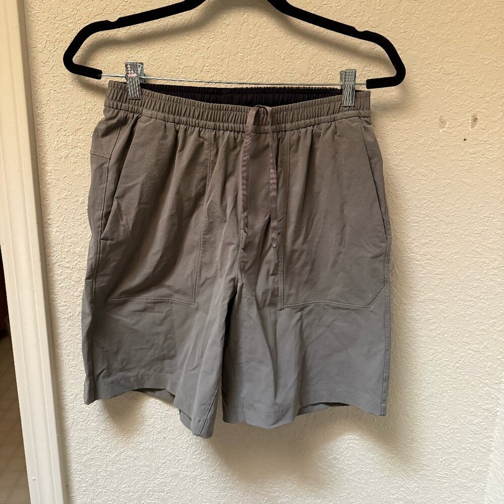 Lululemon Athletica Beige Bowline Short 8" Versa Twill Small S Brand New Nike